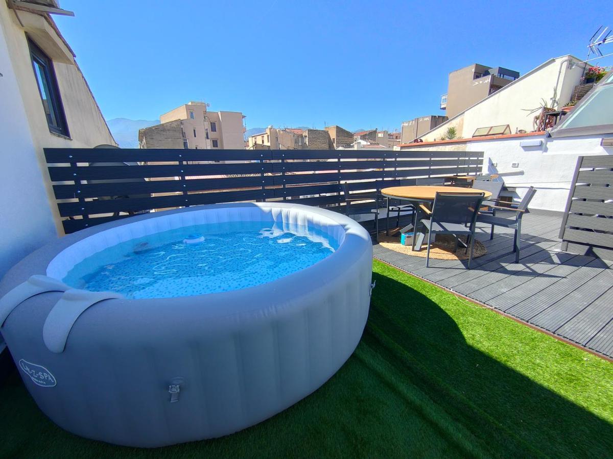 Apartment Ballaro Rooftop - Hot Tub - Bbq